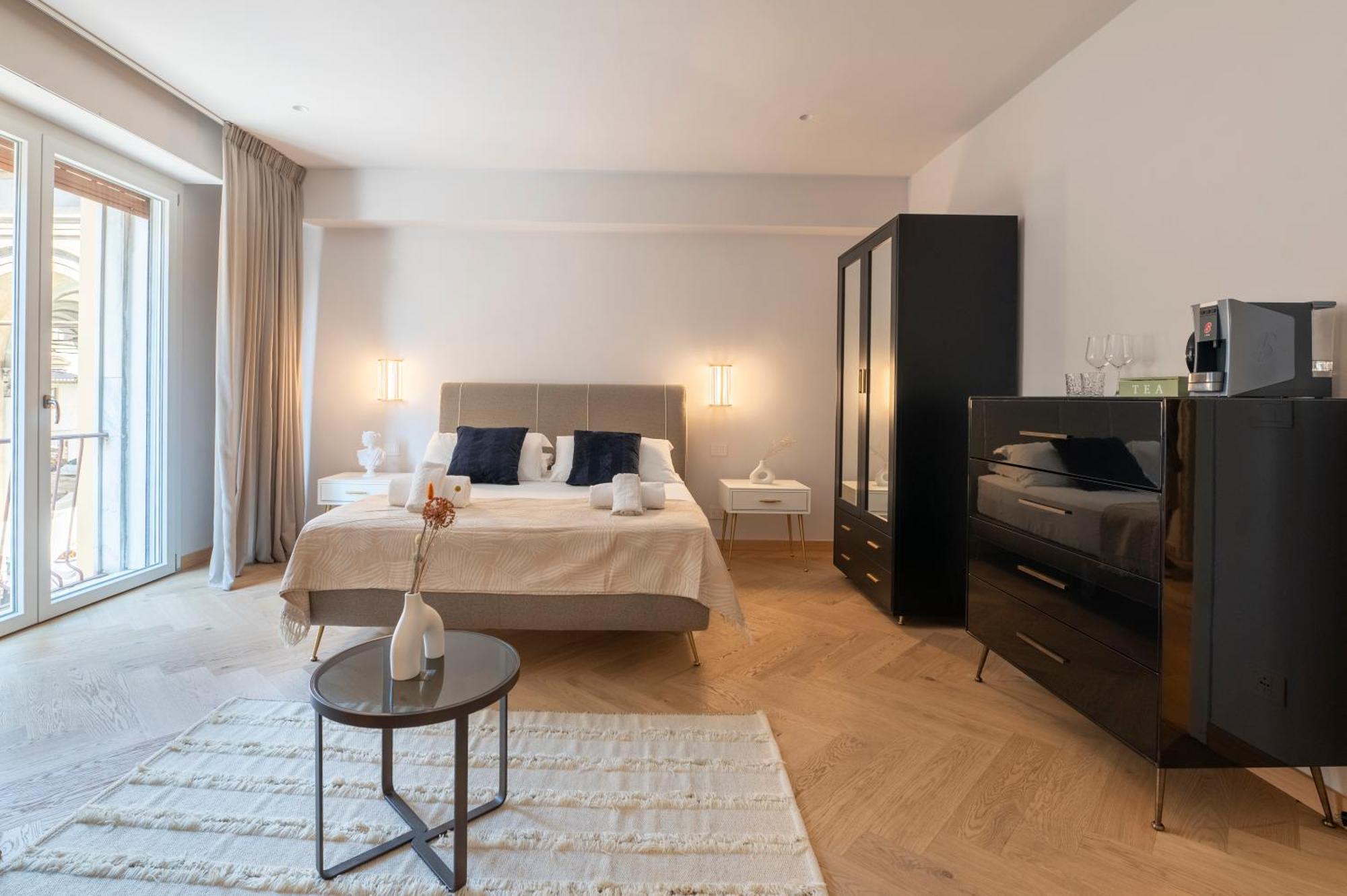 The Old Palace- Luxury Suites Signoria Florenz Exterior foto
