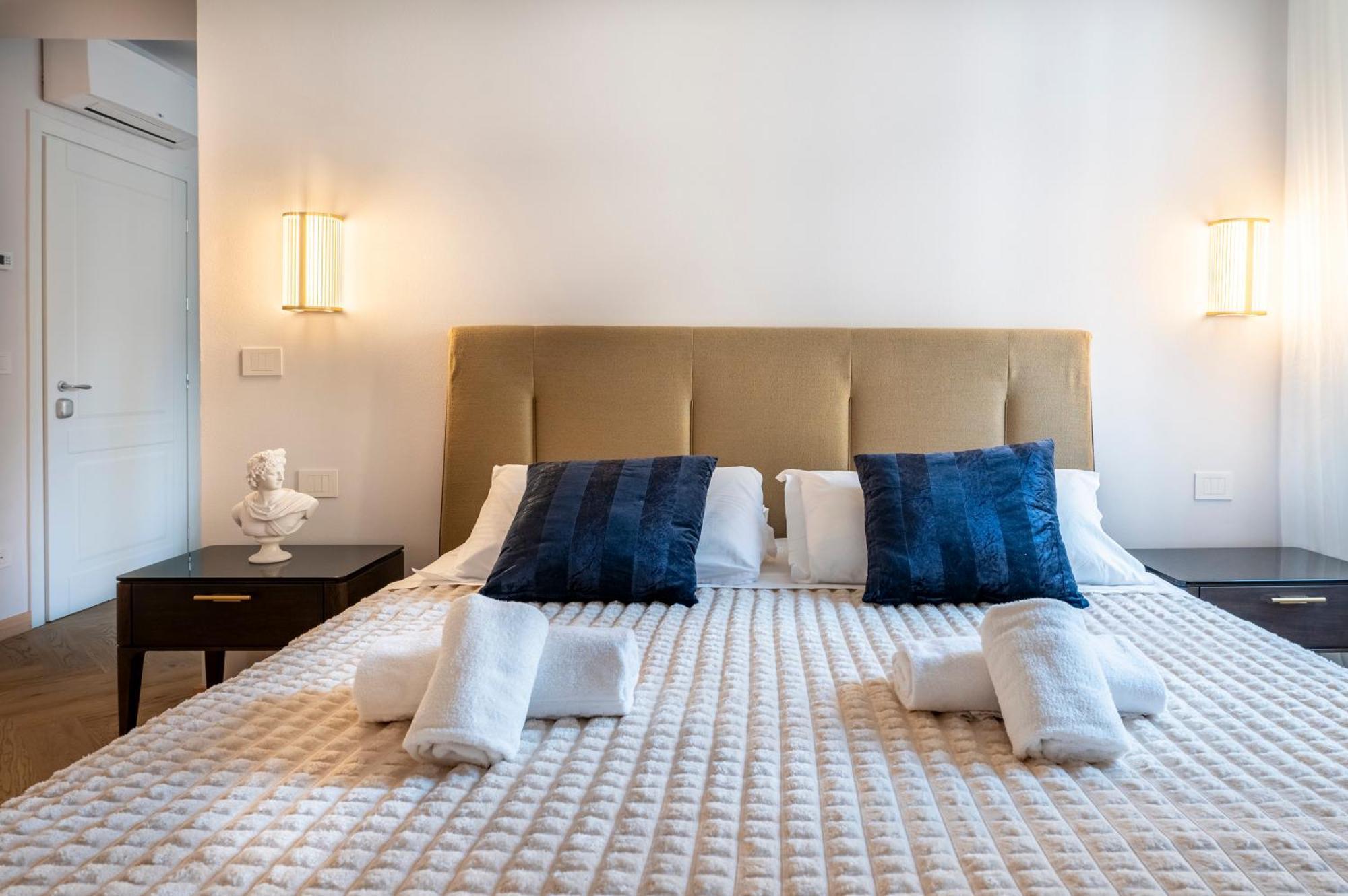 The Old Palace- Luxury Suites Signoria Florenz Exterior foto
